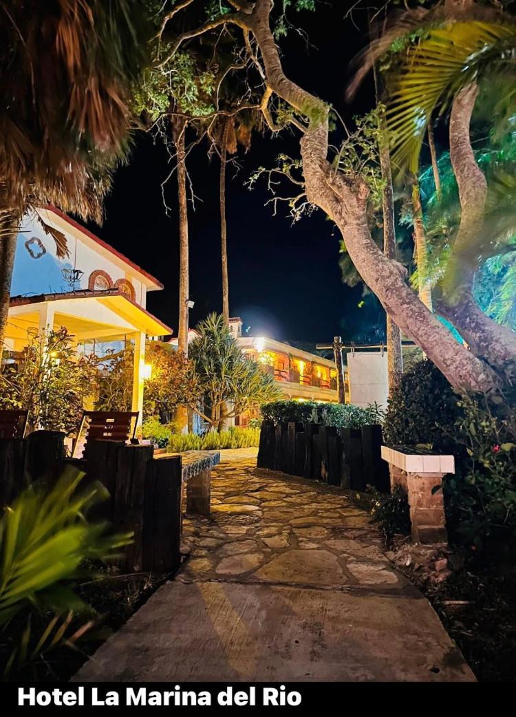 Hotel La Marina Del Rio La Pesca Exterior foto